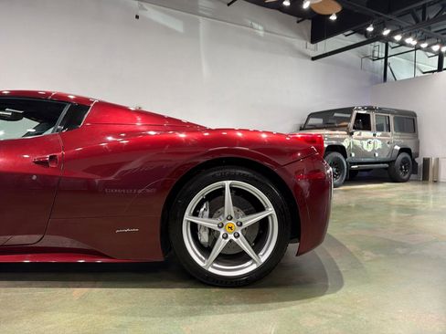 Used 2013 Ferrari 458 Spider RWD image 5