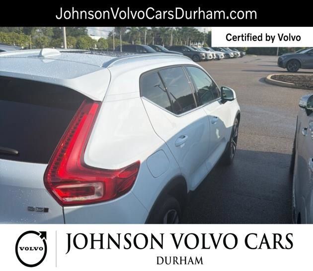 Certified 2024 Volvo XC40 B5 Plus w/ Protection Package Premier AWD/4WD image 3
