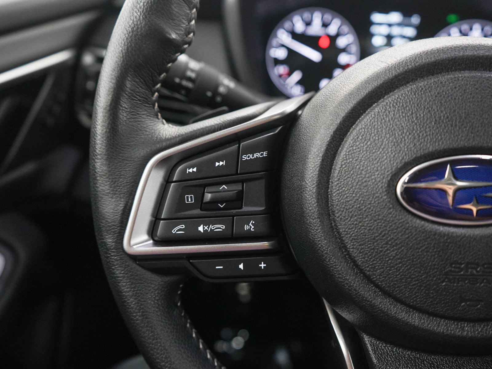 Used 2024 Subaru Outback Limited AWD/4WD image 26