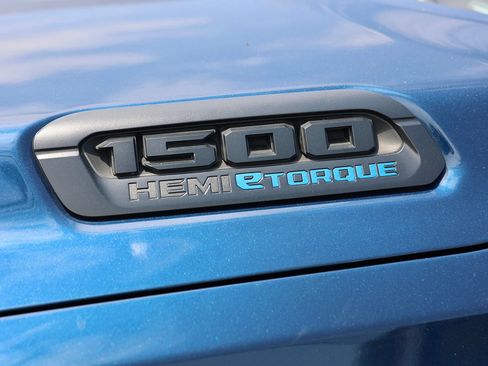 Used 2022 RAM 1500 Big Horn AWD/4WD image 7