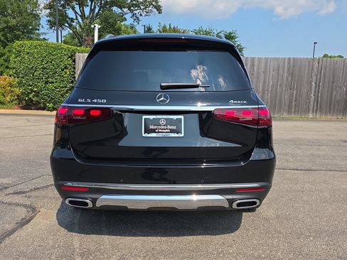 Certified 2025 Mercedes-Benz GLS 450 4MATIC image 4