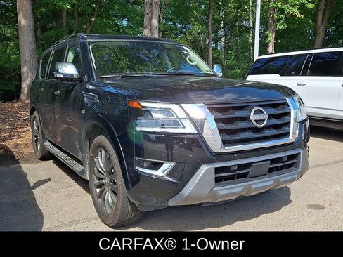 Used 2022 Nissan Armada Platinum w/ Captain's Chairs Package AWD/4WD image 2