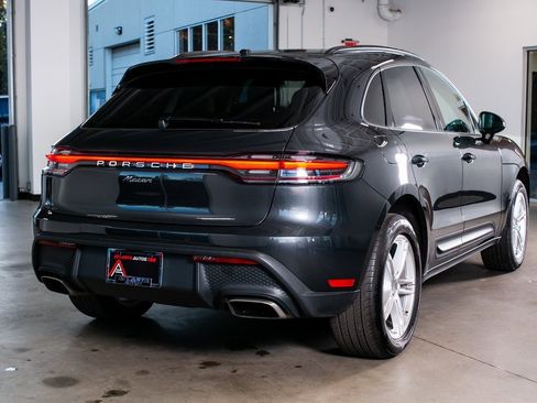 Used 2024 Porsche Macan image 6