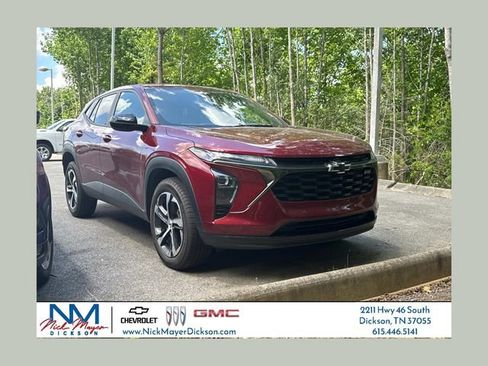 Used 2024 Chevrolet Trax RS w/ Driver Confidence Package FWD image 1