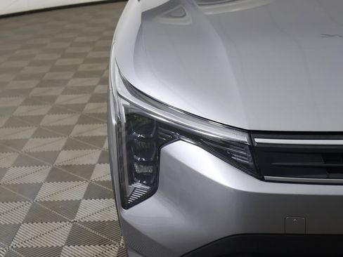 Used 2025 Kia K4 LXS image 11