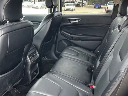Used 2018 Ford Edge Titanium image 13