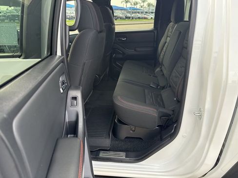 Used 2023 Nissan Frontier PRO-4X w/ Tow Package image 17