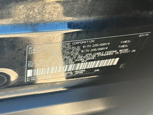 Certified 2019 Toyota RAV4 Limited w/ Advanced Technology Package AWD/4WD image 37