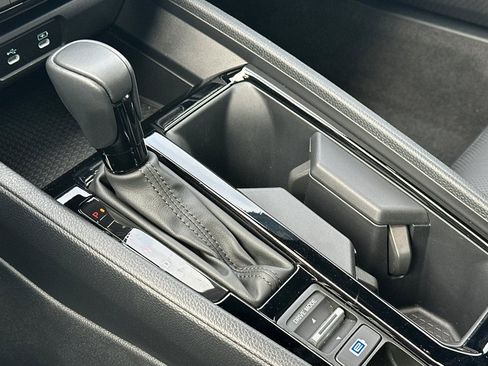 Used 2024 Honda Accord Sport image 23