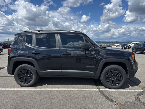Used 2020 Jeep Renegade Sport AWD/4WD image 4