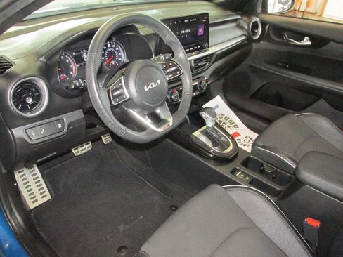 Used 2023 Kia Forte GT-Line w/ GT-Line Technology Package image 5