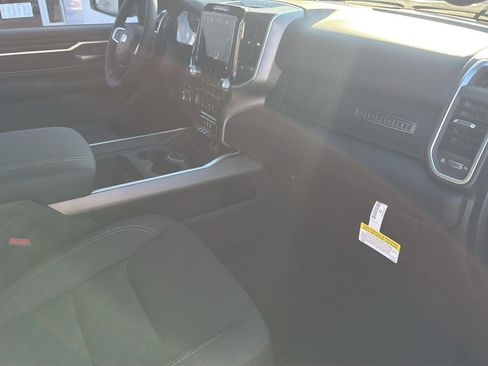 New 2026 RAM 1500 Big Horn AWD/4WD image 6