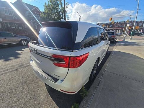 Used 2024 Honda Odyssey Touring image 4