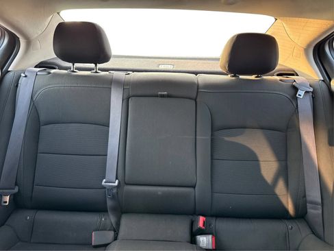 Used 2017 Chevrolet Cruze LT FWD image 15
