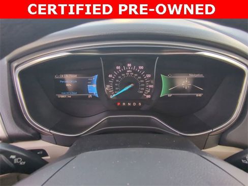 Certified 2017 Ford Fusion SE w/ Fusion SE Technology Package image 28