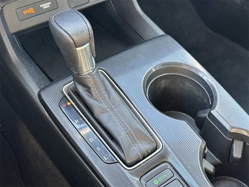 Used 2022 Honda Civic LX image 32