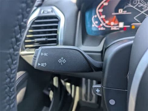 Used 2022 BMW M850i xDrive Convertible w/ Driving Assistance Package image 25