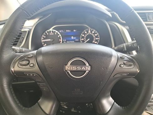 Used 2023 Nissan Murano SV AWD/4WD image 9