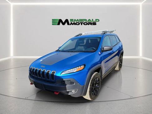 Used 2017 Jeep Cherokee Trailhawk w/ Comfort & Convenience Group AWD/4WD image 1