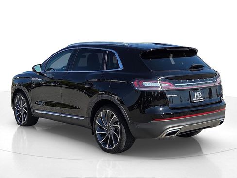 Used 2022 Lincoln Nautilus Reserve w/ Equipment Group 201A image 4