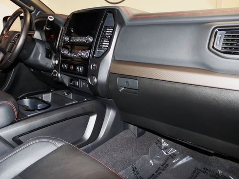 Used 2024 Nissan Titan PRO-4X w/ Pro-4x Convenience Package image 71