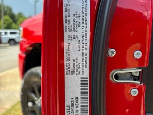 Used 2022 RAM 2500 Laramie AWD/4WD image 28