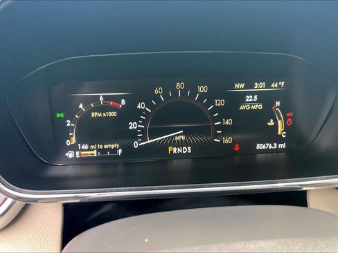 Used 2018 Lincoln Continental Select image 25