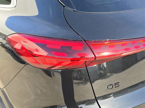 New 2025 Audi Q5 Premium image 34