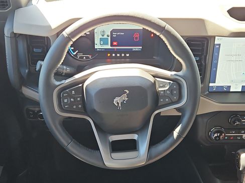 Used 2024 Ford Bronco Wildtrak AWD/4WD image 16