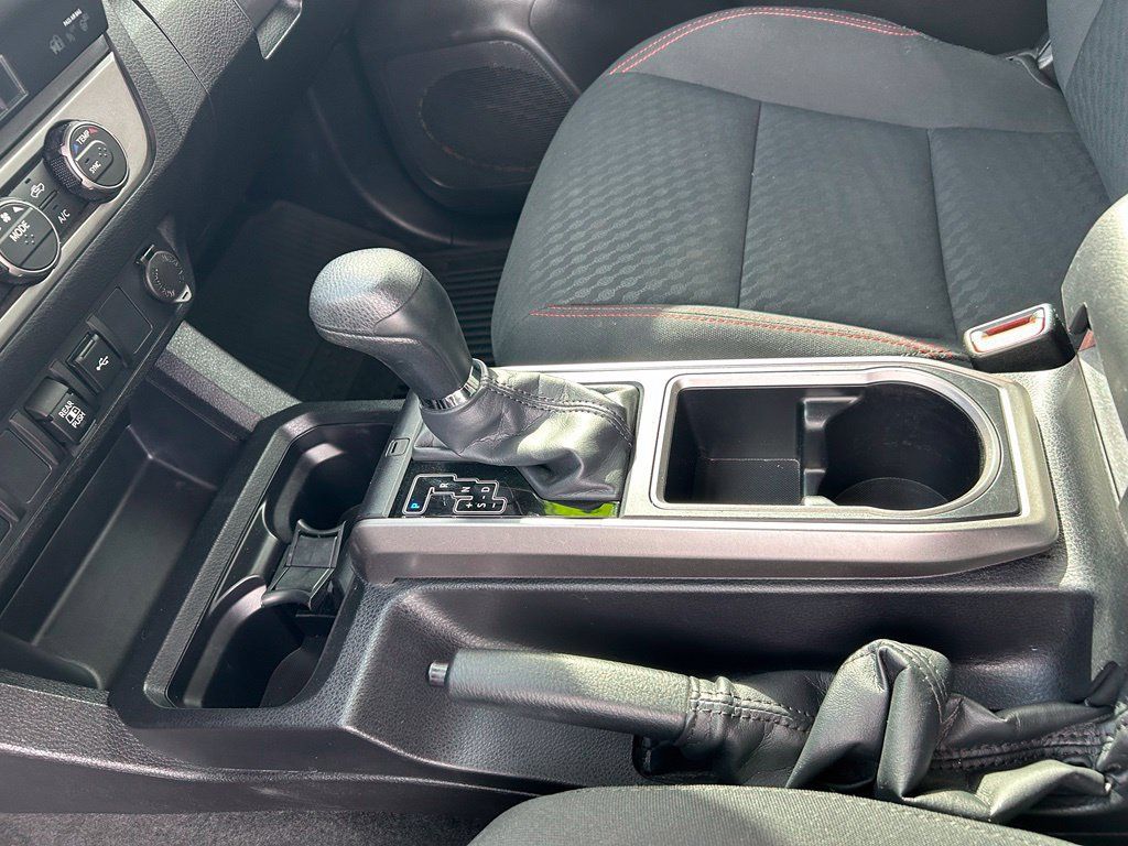 Used 2023 Toyota Tacoma SR5 AWD/4WD image 18
