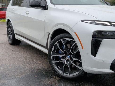 New 2026 BMW X7 M60i image 3