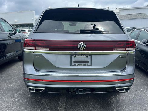Used 2024 Volkswagen Atlas SEL Premium R-Line AWD/4WD image 4