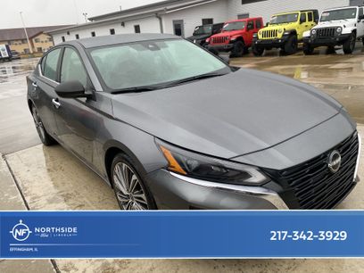 Used 2024 Nissan Altima 2.5 SV
