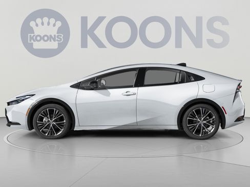 Used 2024 Toyota Prius Limited AWD/4WD image 4