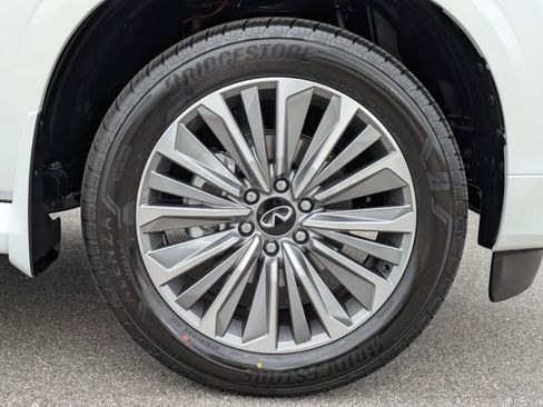 New 2026 INFINITI QX80 Luxe w/ Cargo Package image 10