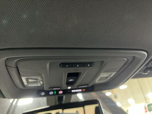 Certified 2022 Chevrolet Silverado 2500 LTZ w/ LTZ Convenience Package AWD/4WD image 35