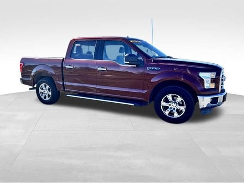 Used 2015 Ford F150 XLT w/ Equipment Group 302A Luxury image 8