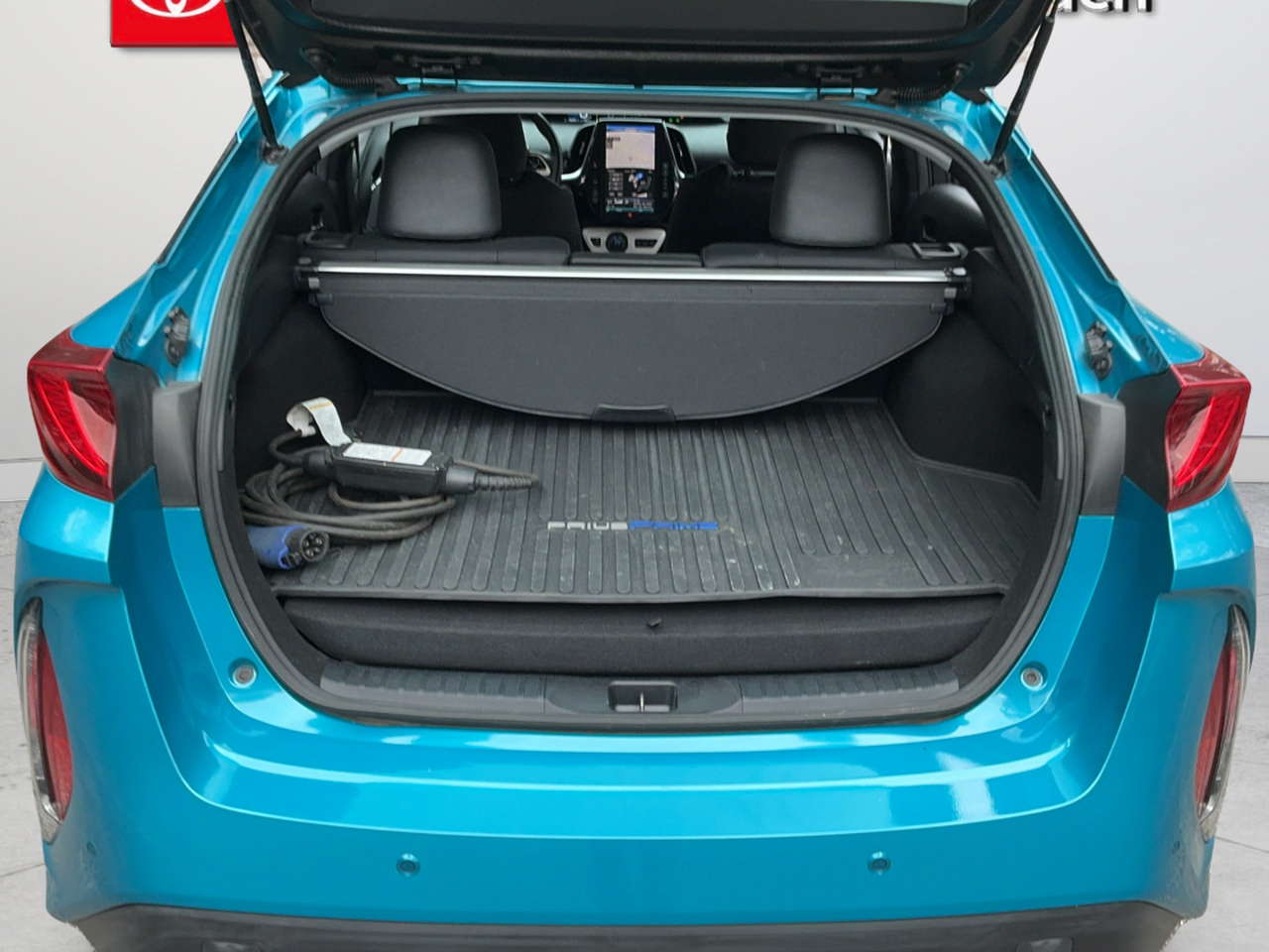 Used 2019 Toyota Prius Prime Advanced FWD image 22