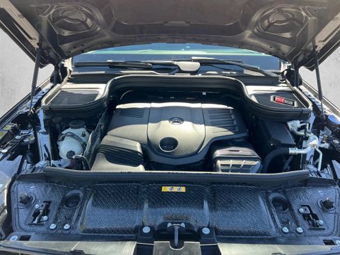 Certified 2026 Mercedes-Benz GLS 450 4MATIC image 29