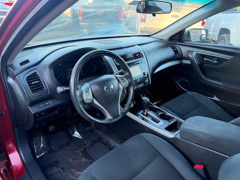 Used 2015 Nissan Altima 2.5 SV FWD image 13
