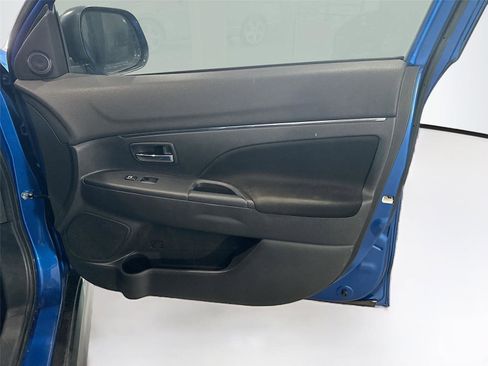 Used 2021 Mitsubishi Outlander Sport LE FWD image 14