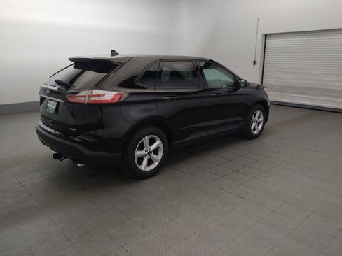 Used 2019 Ford Edge SE AWD/4WD image 10