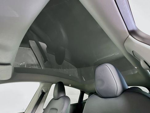 Used 2023 Tesla Model Y Long Range image 24