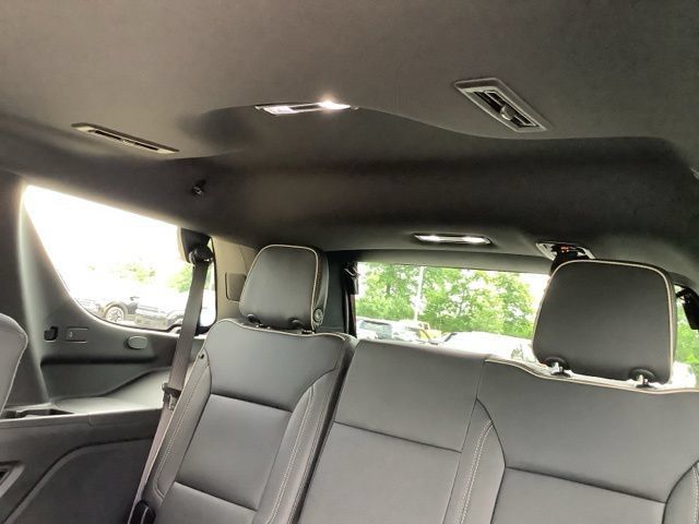Used 2026 Chevrolet Tahoe Premier w/ Sun And Tow Package AWD/4WD image 26