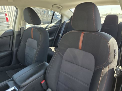 Used 2025 Nissan Sentra SR FWD image 25