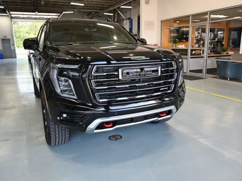 New 2026 GMC Yukon AT4 w/ AT4 Premium Plus Package AWD/4WD image 3