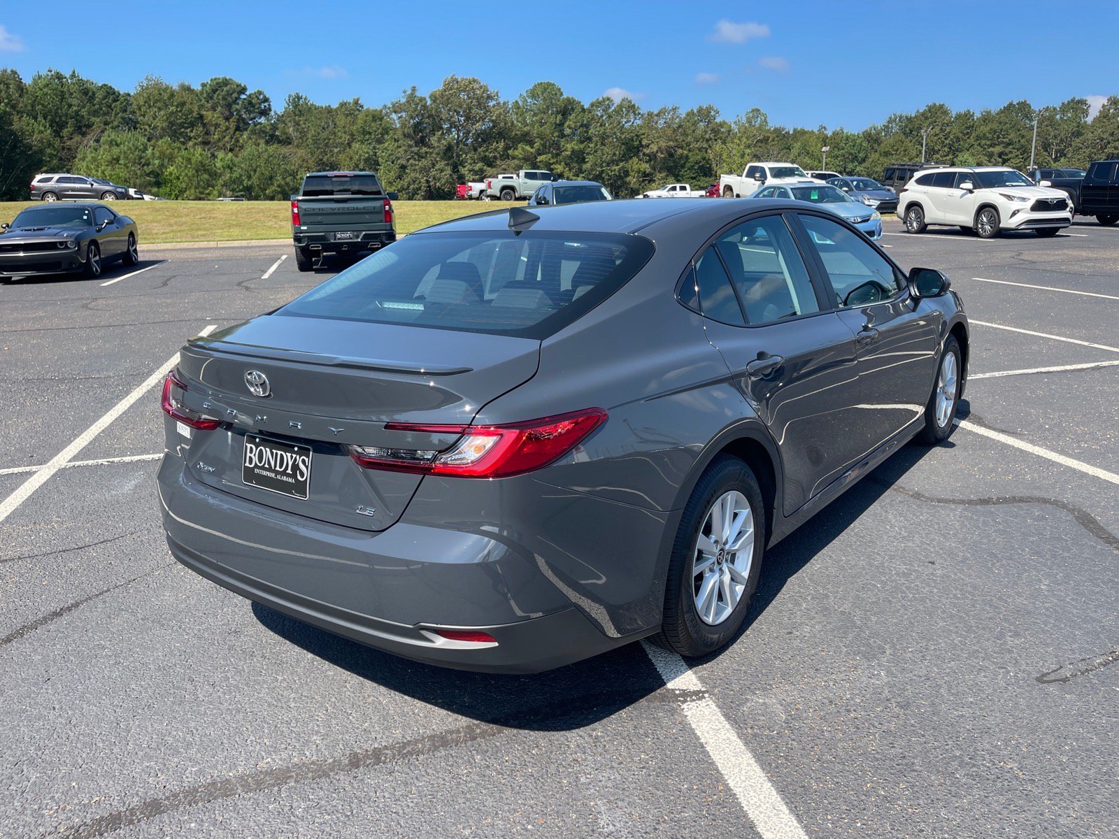 Used 2026 Toyota Camry LE w/ Convenience Package FWD image 17