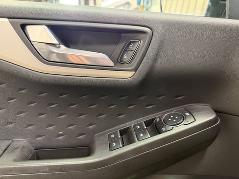 Certified 2020 Ford Escape SE AWD/4WD image 14