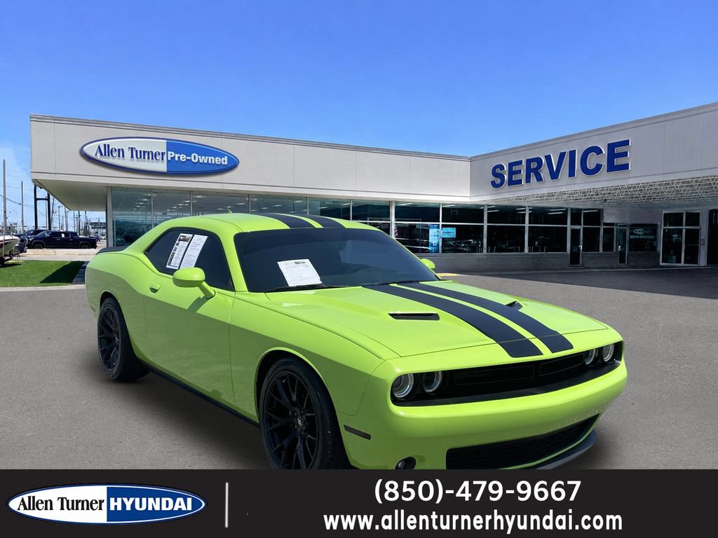 Used 2023 Dodge Challenger SXT w/ Blacktop Package RWD 360° Tour