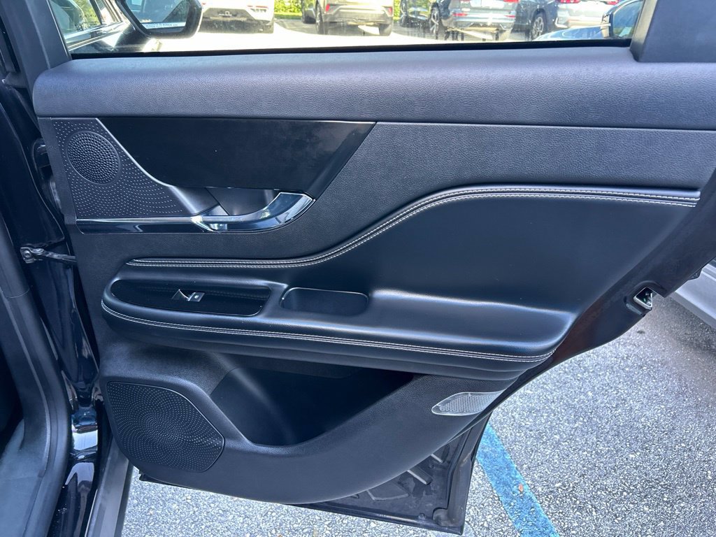 Used 2023 Lincoln Corsair AWD image 43
